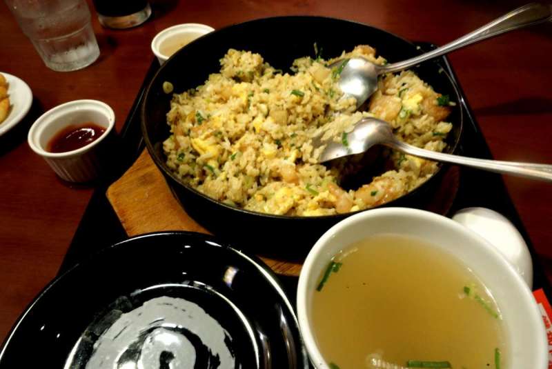 除了拉麵之外,花月嵐的炒飯也是眾所公認的好吃啊!(圖/潘渝霈攝) 除了拉麵之外,花月嵐的炒飯也是眾所公認的好吃啊!(圖/潘渝霈攝)