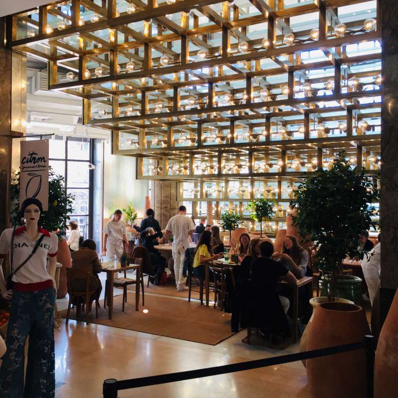 樓梯下的Citron餐廳(Kuei提供) 樓梯下的Citron餐廳(Kuei提供)