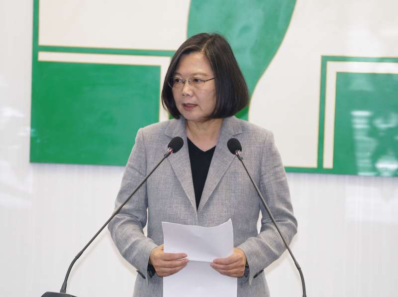 20190619-總統參選人蔡英文至民進黨中央向中執委致意並發表談話。(盧逸峰攝) 20190619-總統參選人蔡英文至民進黨中央向中執委致意並發表談話。(盧逸峰攝)