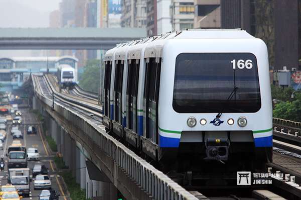 台北捷運文湖線，是台灣第一條中運量系統，過去曾因系統轉換，而出現危機，目前系統已經穩定。（圖／陳威臣攝，想想論壇提供）