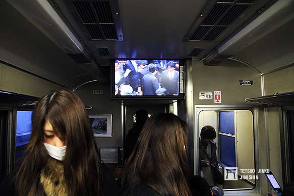 京阪電鐵在2013年之前，特急列車上裝有電視，可以提供NHK播送。（圖/陳威臣）