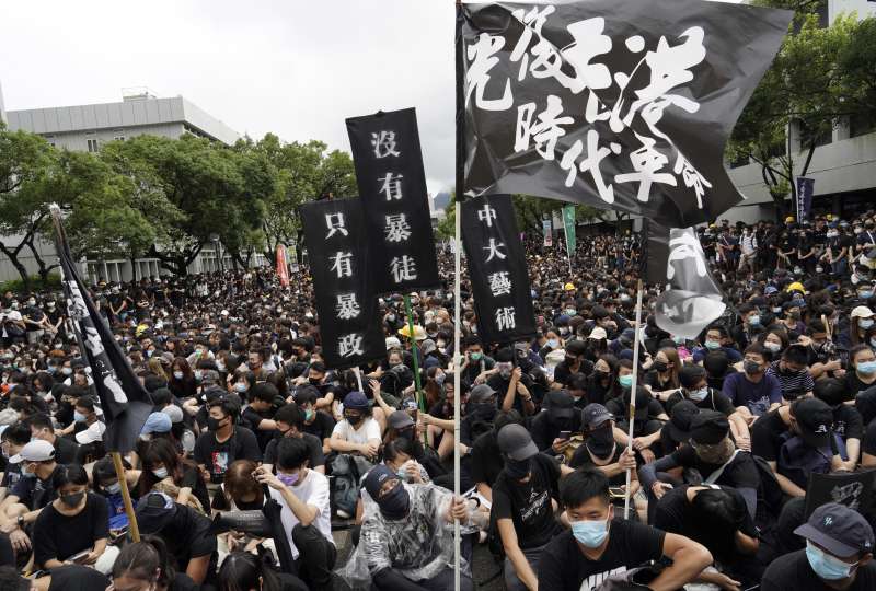 陳秋實：面對香港此次「反送中」運動，大陸人經常會想什麼事情都是錢的問題，都是經濟性的問題。