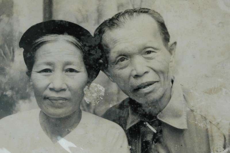 吳連義及其越南妻子寧氏細合影。(圖/南國文提供) 吳連義及其越南妻子寧氏細合影。(圖/南國文提供)