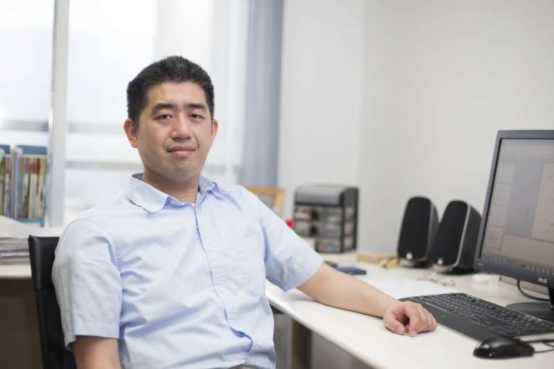 馬偉雲,是一名對於「讓機器擁有理解語言的能力」深感著迷的計算機科學家。(圖/張語辰攝) 馬偉雲,是一名對於「讓機器擁有理解語言的能力」深感著迷的計算機科學家。(圖/張語辰攝)
