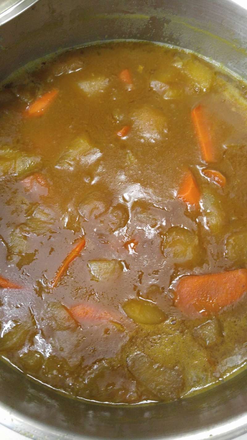 史明的咖喱飯很日式,也很史明,他喜歡用絞肉,實踐了重新分配,每一口都吃得到肉,沒有一口被放棄。(圖/史明臉書) 史明的咖喱飯很日式,也很史明,他喜歡用絞肉,實踐了重新分配,每一口都吃得到肉,沒有一口被放棄。(圖/史明臉書)