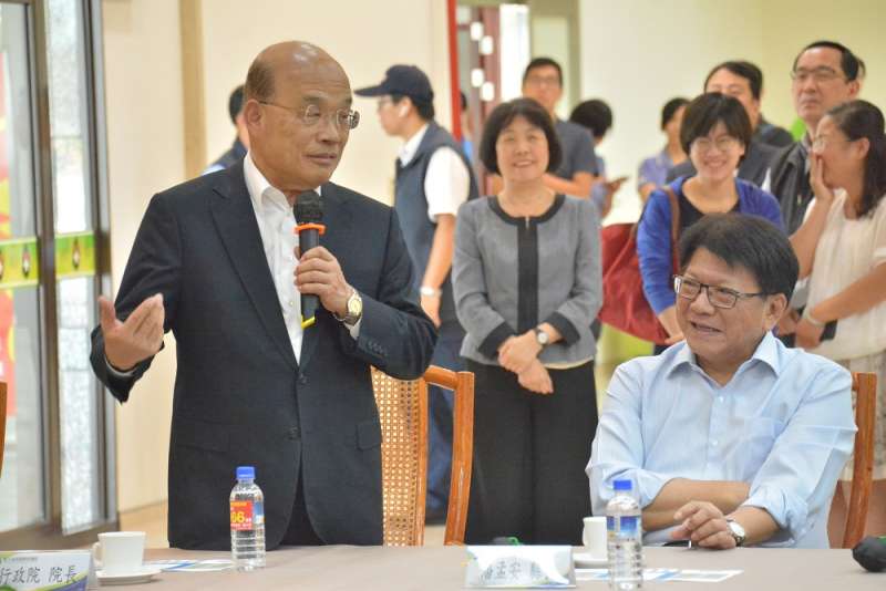 蘇貞昌提到,潘孟安近年來多方努力,積極爭取及整合各項醫療資源,提升屏東整體醫療資源與環境。(圖/屏東縣政府提供) 蘇貞昌提到,潘孟安近年來多方努力,積極爭取及整合各項醫療資源,提升屏東整體醫療資源與環境。(圖/屏東縣政府提供)