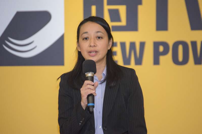 20191113-時代力量不分區立委參選人介紹記者會,王婉諭(小燈泡媽媽)。(甘岱民攝) 20191113-時代力量不分區立委參選人介紹記者會,王婉諭(小燈泡媽媽)。(甘岱民攝)