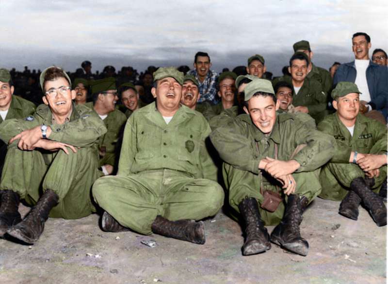 20191115-美國勞軍團來臺慰勞駐臺士兵,台下的美國士兵開心地觀賞著台上表演。(圖/徐宗懋圖文館提供) 20191115-美國勞軍團來臺慰勞駐臺士兵,台下的美國士兵開心地觀賞著台上表演。(圖/徐宗懋圖文館提供)