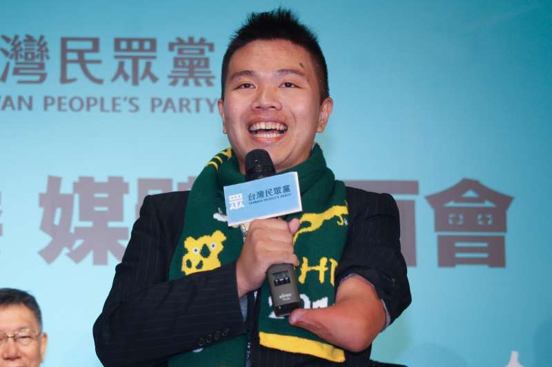 20191121-台灣民眾黨不分區立委提名人21日舉行媒體見面會,圖為第八提名人翔琪檸檬茶主理人詹翔欽。(蔡親傑攝) 20191121-台灣民眾黨不分區立委提名人21日舉行媒體見面會,圖為第八提名人翔琪檸檬茶主理人詹翔欽。(蔡親傑攝)