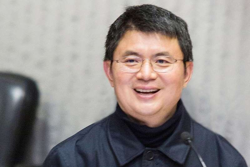 20191127「明天集團」創辦人肖建華神秘消失後,他曾掌控的中資金融機構陸續出現問題。(圖片來源:華爾街日報) 20191127「明天集團」創辦人肖建華神秘消失後,他曾掌控的中資金融機構陸續出現問題。(圖片來源:華爾街日報)