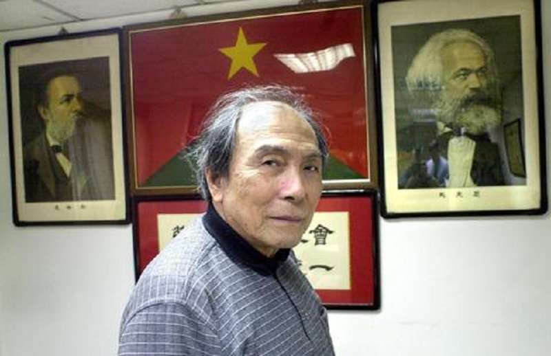 林書揚 攝於勞動黨中央委員會(臺北市寧夏路舊黨部)。維基百科 林書揚 攝於勞動黨中央委員會(臺北市寧夏路舊黨部)。維基百科