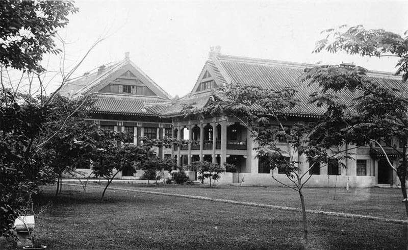 1932年時拍攝的「金陵女子大學」文理學院。(作者賈忠偉提供) 1932年時拍攝的「金陵女子大學」文理學院。(作者賈忠偉提供)