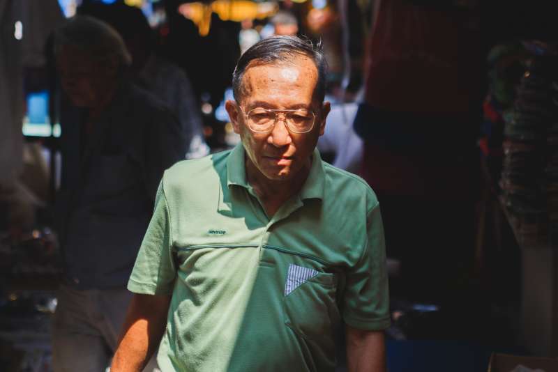 到了退休年齡,才訝異發現自己積蓄並不足以支應退休生活,該怎麼辦?(示意圖/Unsplash) 到了退休年齡,才訝異發現自己積蓄並不足以支應退休生活,該怎麼辦?(示意圖/Unsplash)