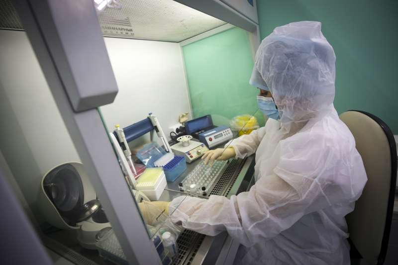 應對武漢肺炎危機,全球加速投入疫苗研發,與時間賽跑。(AP) 應對武漢肺炎危機,全球加速投入疫苗研發,與時間賽跑。(AP)