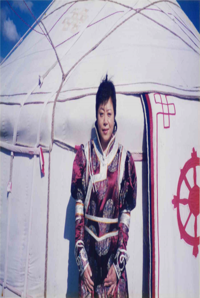 吳敦娜笙的女兒圖布芯(杜慧珠)。(海中雄提供) 吳敦娜笙的女兒圖布芯(杜慧珠)。(海中雄提供)
