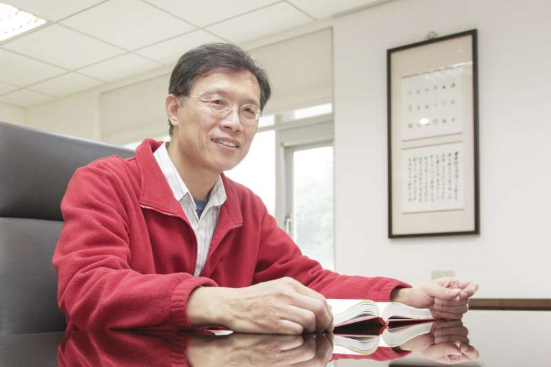 擔任中研院語言學研究所所長的林若望,研究語言學已經將近卅年,是國內少數精研「語意學」領域的學者。 擔任中研院語言學研究所所長的林若望,研究語言學已經將近卅年,是國內少數精研「語意學」領域的學者。