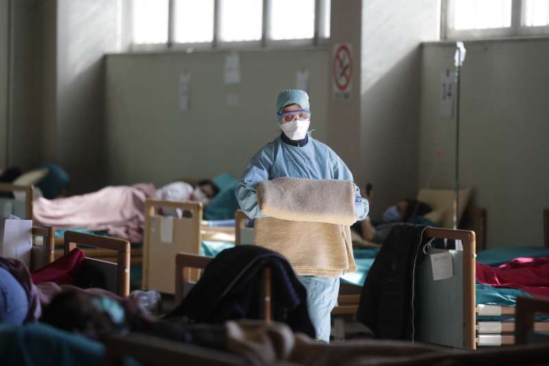 義大利新冠肺炎疫情一發不可收拾,為醫療體系帶來沉重負擔(AP) 義大利新冠肺炎疫情一發不可收拾,為醫療體系帶來沉重負擔(AP)