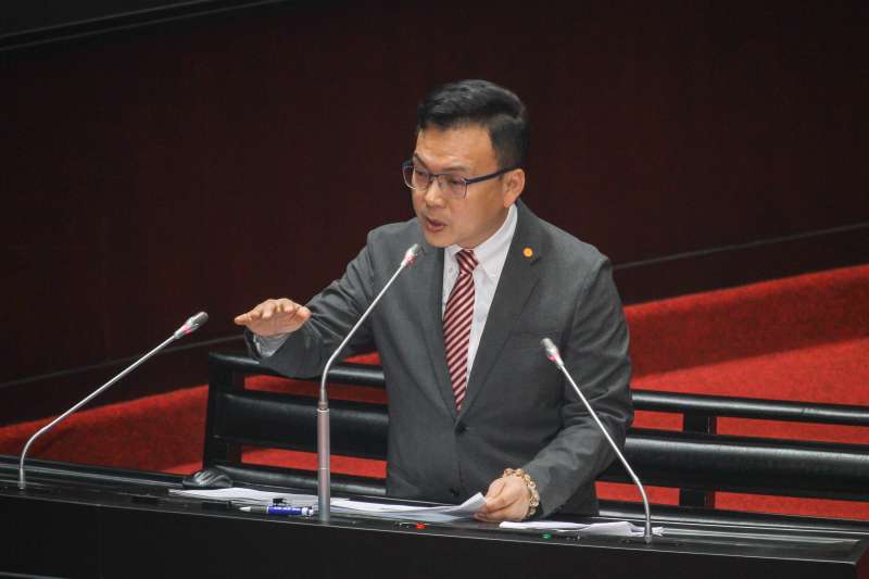 20200331-立委鄭正鈐於立院進行一會期第六次會議質詢。 (蔡親傑攝) 20200331-立委鄭正鈐於立院進行一會期第六次會議質詢。 (蔡親傑攝)