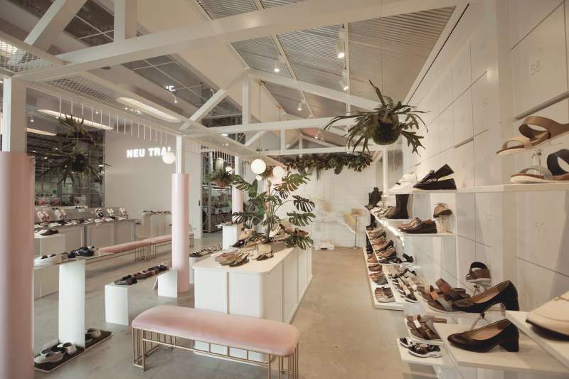 FMshoes旗下分為四個子品牌,款式多元有助擴大消費族群。(圖/FMshoes提供) FMshoes旗下分為四個子品牌,款式多元有助擴大消費族群。(圖/FMshoes提供)