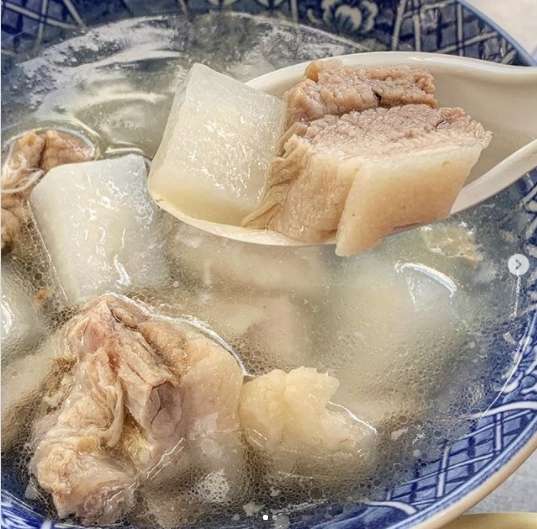 原汁排骨湯(圖/chiyaocheng@instagram提供) 原汁排骨湯(圖/chiyaocheng@instagram提供)