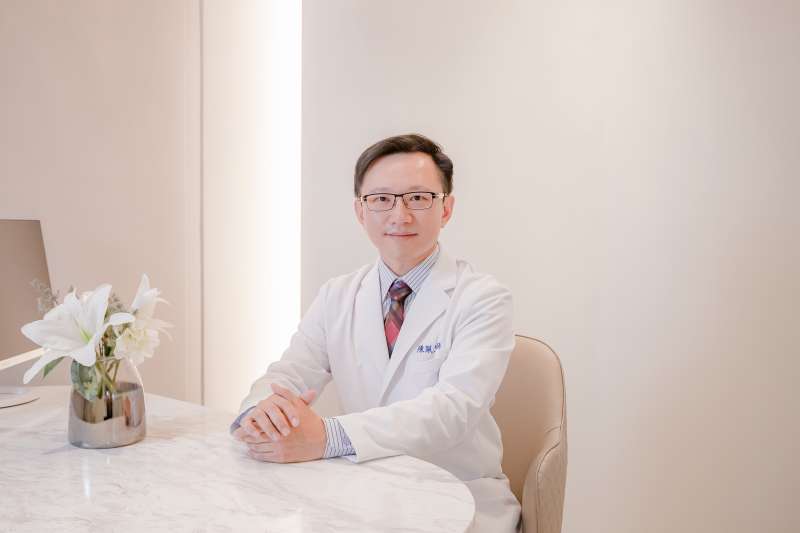 陳佩軍醫師表示,女性追求的整體性美感,可以透過更簡單的方式達到。 陳佩軍醫師表示,女性追求的整體性美感,可以透過更簡單的方式達到。