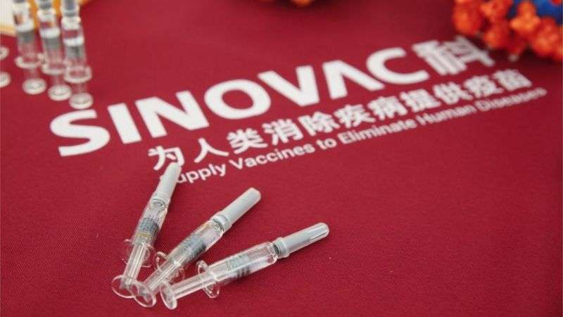 CoronaVac疫苗由北京科興生物與布坦坦研究所共同研發。(BBC News中文) CoronaVac疫苗由北京科興生物與布坦坦研究所共同研發。(BBC News中文)