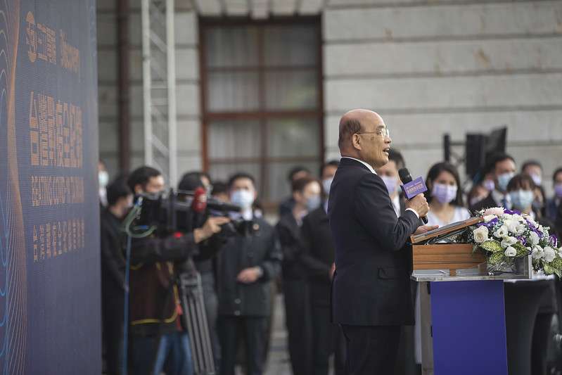 20201212-行政院長蘇貞昌12日出席Discovery台灣戰疫全紀錄首映發表記者會時提到,蔡英文已不再進選連任,卻還是出席,誠意十足。(總統府flickr) 20201212-行政院長蘇貞昌12日出席Discovery台灣戰疫全紀錄首映發表記者會時提到,蔡英文已不再進選連任,卻還是出席,誠意十足。(總統府flickr)
