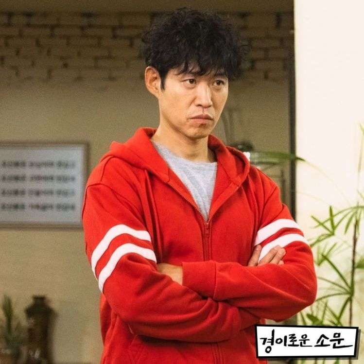 由知名演員「劉俊相」飾演劇中角色賈模度。(圖/少女心文室) 由知名演員「劉俊相」飾演劇中角色賈模度。(圖/少女心文室)