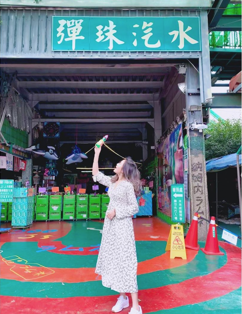 銅鑼必去景點推薦-大補內彈珠汽水工廠。 (圖/verna_lu_, Instagram) 銅鑼必去景點推薦-大補內彈珠汽水工廠。 (圖/verna_lu_, Instagram)