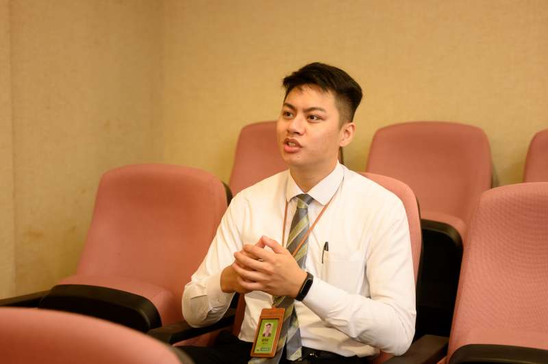 信義房屋蘆洲長安店主任蔡明軒喜愛助人,入行一年多業績名列前茅。 信義房屋蘆洲長安店主任蔡明軒喜愛助人,入行一年多業績名列前茅。
