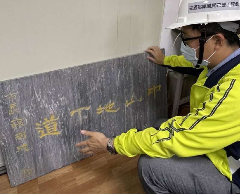 中博高架橋拆遷工程Day6。(圖/高雄交通局提供) 中博高架橋拆遷工程Day6。(圖/高雄交通局提供)