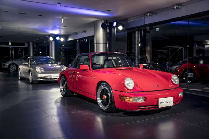 圖10歷代911車系：（前）964與（後）993世代的911車系。（圖／Porsche提供）