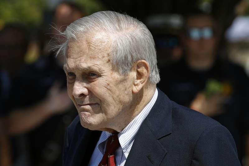 伊拉克戰爭頭號戰犯:前國防部長倫斯斐(Donald Rumsfeld)(AP) 伊拉克戰爭頭號戰犯:前國防部長倫斯斐(Donald Rumsfeld)(AP)