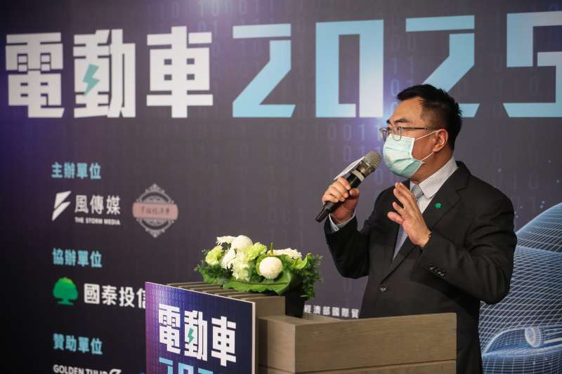 20210716-國泰投信總經理張雍川16日出席風傳媒舉辦「電動車2025」線上論壇。(顏麟宇攝) 20210716-國泰投信總經理張雍川16日出席風傳媒舉辦「電動車2025」線上論壇。(顏麟宇攝)