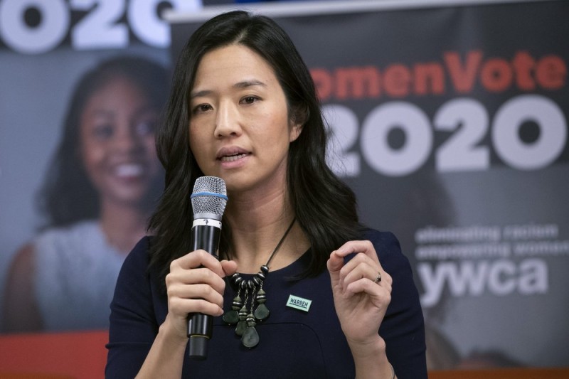 母親的經歷是吳弭投身政治的關鍵。(AP) 母親的經歷是吳弭投身政治的關鍵。(AP)