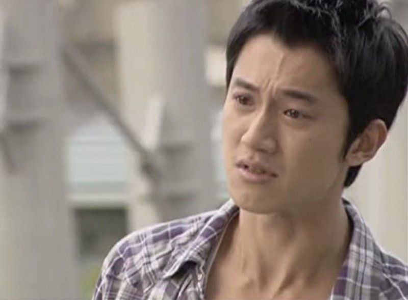 《下一站,幸福》劇照。吳慷仁飾演第二男主角花拓也。(圖/取自IMDB官網) 《下一站,幸福》劇照。吳慷仁飾演第二男主角花拓也。(圖/取自IMDB官網)
