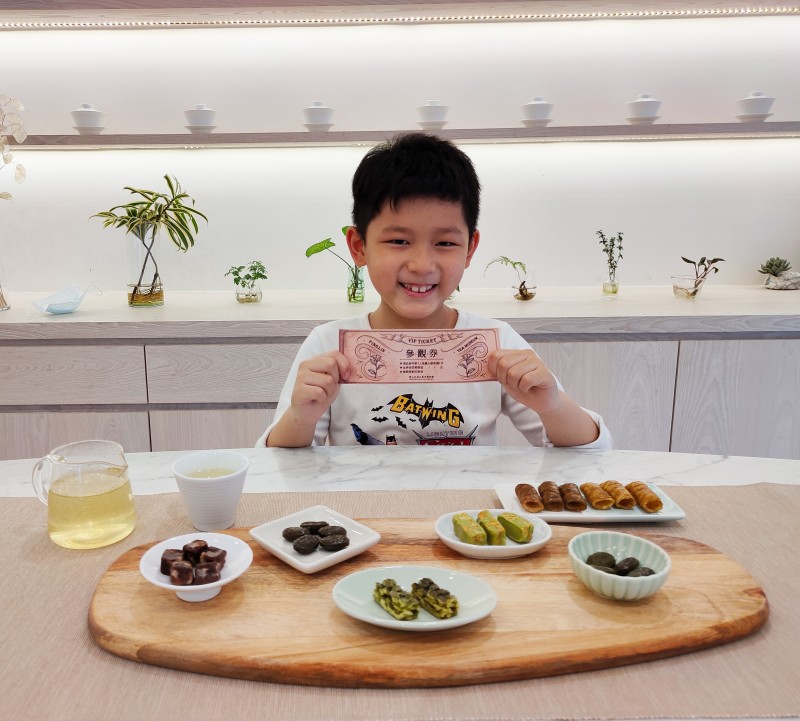 518博物館日茶博館推出包含博物館VIP券及坪林佳茗、特色茶點的甘馧福袋。(圖/坪林茶業博物館提供) 518博物館日茶博館推出包含博物館VIP券及坪林佳茗、特色茶點的甘馧福袋。(圖/坪林茶業博物館提供)