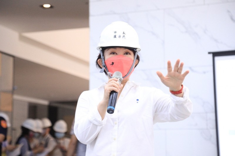 盧秀燕上任至今,台中市的電動機車成長幅度位居六都之冠,電動機車數量成長3倍,顯示民眾普遍認可電動車的環保與效能。(台中市政府提供) 盧秀燕上任至今,台中市的電動機車成長幅度位居六都之冠,電動機車數量成長3倍,顯示民眾普遍認可電動車的環保與效能。(台中市政府提供)