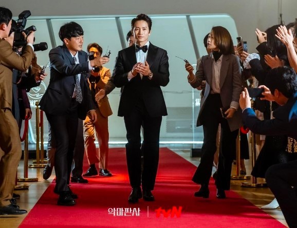 《惡魔法官》劇照。(圖/取自tvN drama臉書專頁) 《惡魔法官》劇照。(圖/取自tvN drama臉書專頁)