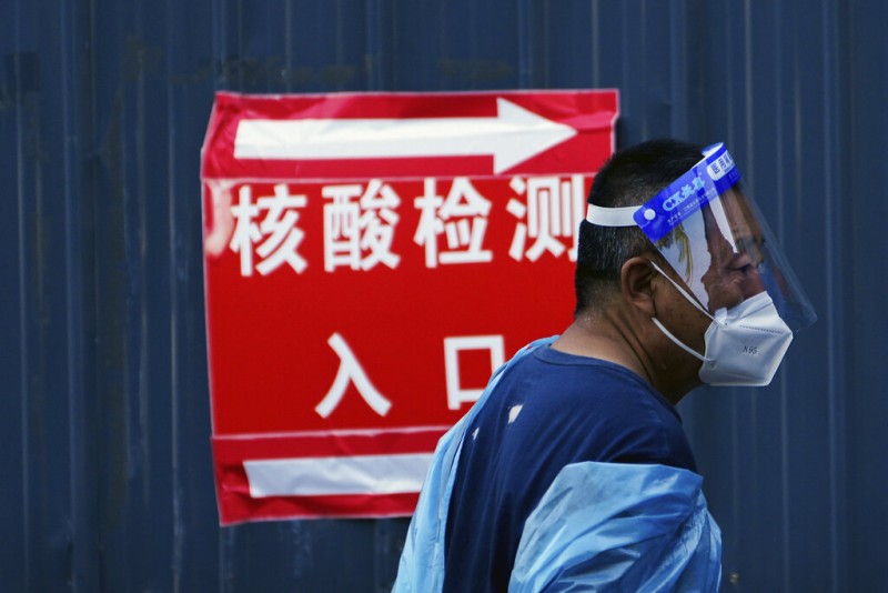 中國政府持續採取動態清零策略,對爆發疫情的城市採取嚴格封控。(美聯社) 中國政府持續採取動態清零策略,對爆發疫情的城市採取嚴格封控。(美聯社)