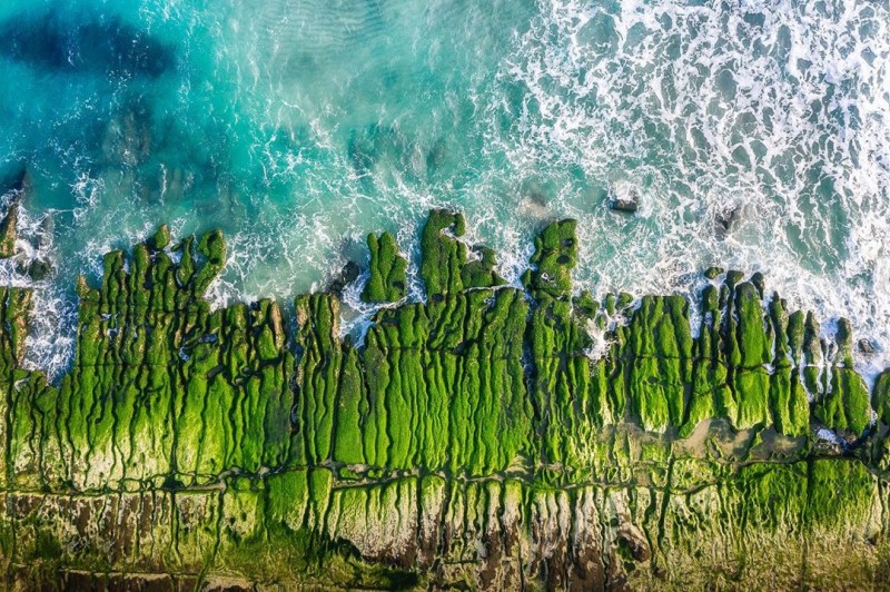北海岸景點-老梅綠石槽。(圖/IG @shengkai_travel提供) 北海岸景點-老梅綠石槽。(圖/IG @shengkai_travel提供)