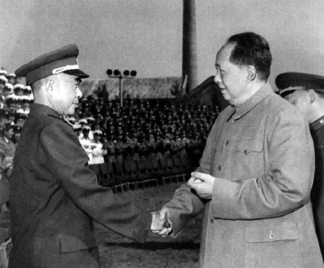 投共後的陳明仁成了光棍司令，在毛澤東面前基本上抬不起頭。（作者提供）