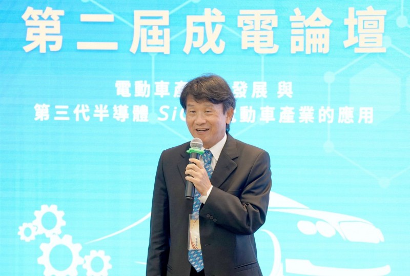 漢磊董事長徐建華出席成電論壇。（圖/成大電機系提供）