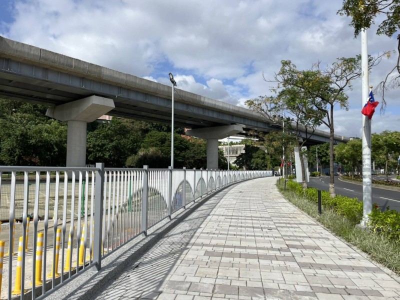 串聯陶瓷博物館、新北美術館及捷運三鶯線LB08站之人行步道。(圖/新北市政府)
