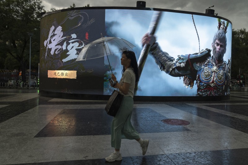 2024年8月23日,北京街頭的《黑神話:悟空》宣傳廣告。(美聯社) 2024年8月23日,北京街頭的《黑神話:悟空》宣傳廣告。(美聯社)