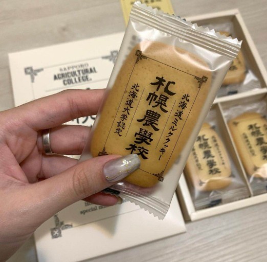 北海道必買伴手禮推薦：札幌農學校 北海道牛奶餅乾。（圖／取自IG @wow_bow2021 哇寶日本代購）