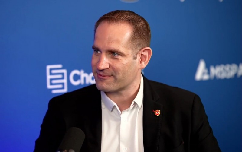 Fortinet グローバル脅威情報副社長デレク・マンキ。（YouTubeより）