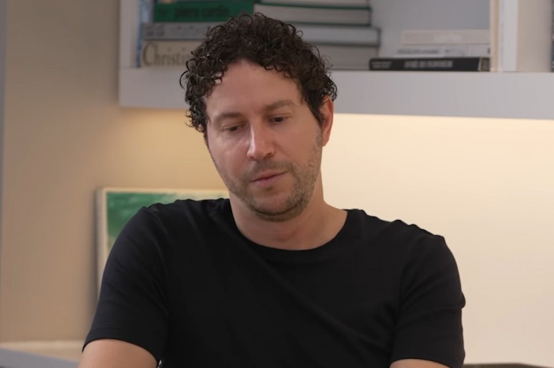 オープンエビデンスCEOのダニエル・ナドラー氏（YouTube動画より）