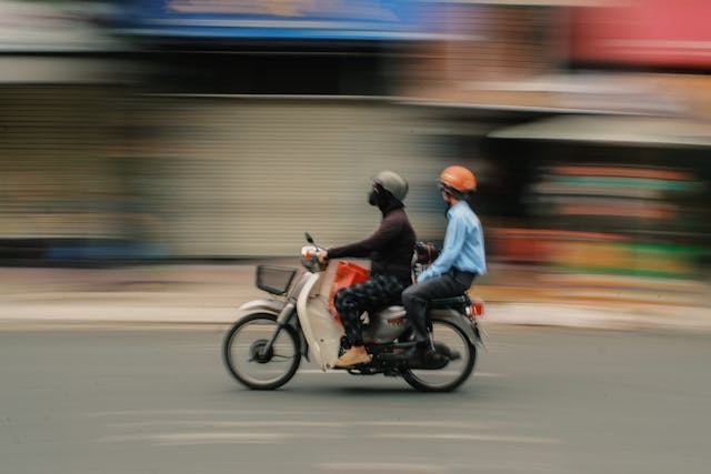 北投特有的「機車限時專送」不只載物，更多的人與事讓它成為別樹一格的北投特色。（圖：pexels.com）