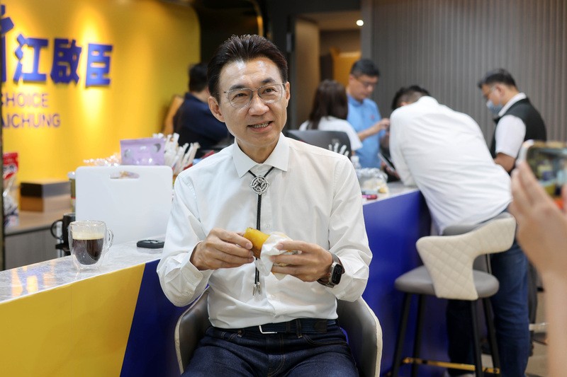 江啟臣主張保留公有土地、透過TOD增加住宅供給,並設立台中市住宅中心,強化社宅專業管理。(中央社) 江啟臣主張保留公有土地、透過TOD增加住宅供給,並設立台中市住宅中心,強化社宅專業管理。(中央社)